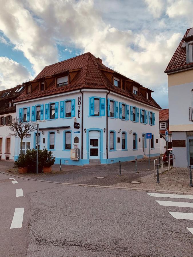 Gaestehaus Kronenstrasse Шветцинген Экстерьер фото